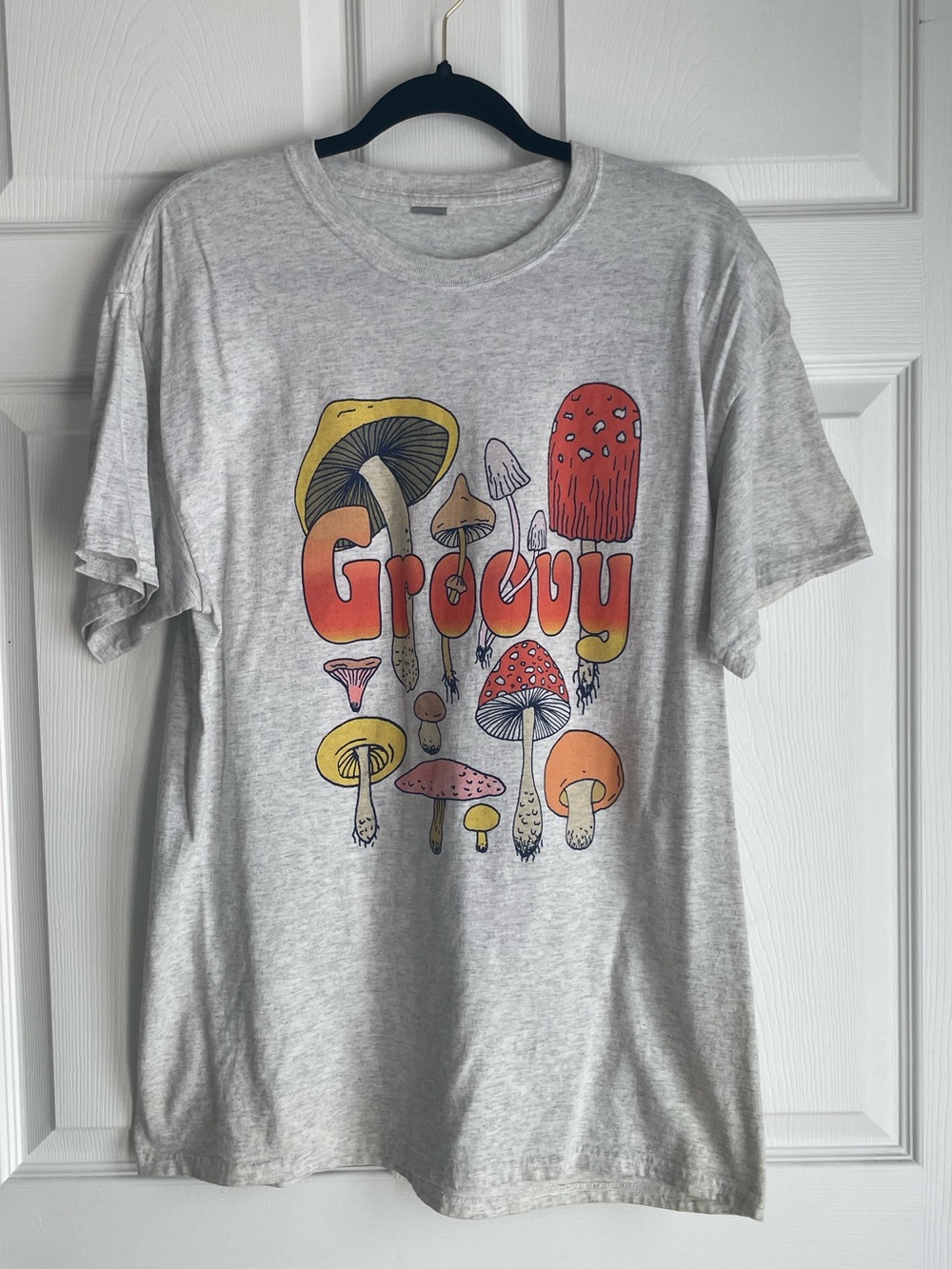 Groovy Mushroom Graphic Tee - Light Heather Gray Size XL